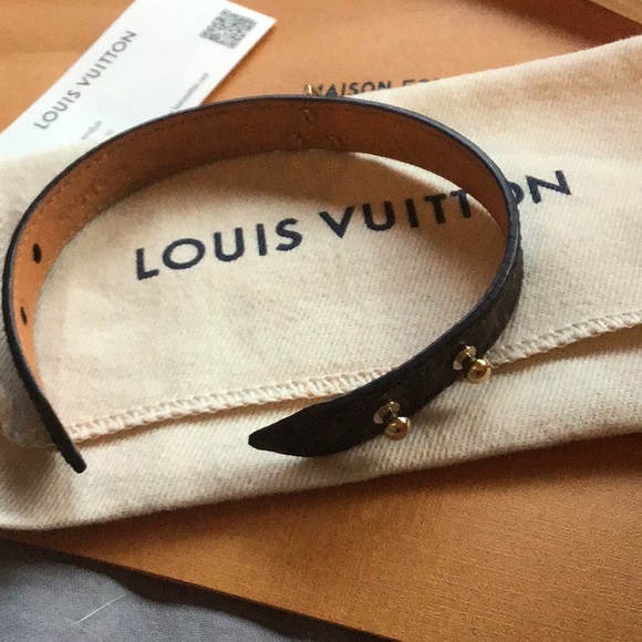 AUTHENTIC LOUIS VUITTON BRACELET. ALL ORIGINAL PACKAGING AND INVOICE INCLUDED. - Picture 6 of 8